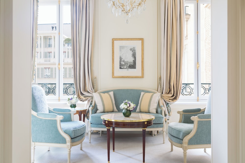Suite Junior del hotel Le Bristol Paris - An Oetker Collection. Foto 3