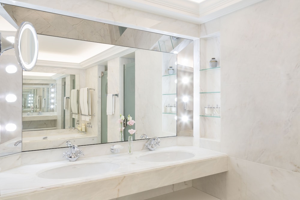 Suite Junior Prestige del hotel Le Bristol Paris - An Oetker Collection. Foto 4