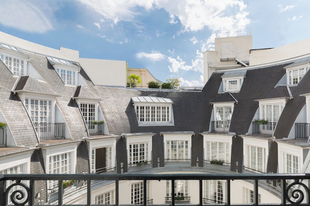 Suite Junior Prestige del hotel Le Bristol Paris - An Oetker Collection. Foto 5
