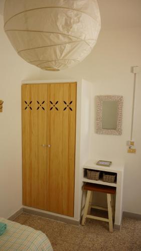 Habitación Estándar con baño compartido - 2 camas del hotel Sol y Mar Surf Camp. Foto 2