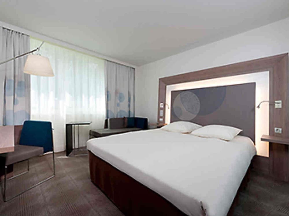 Habitación familiar ejecutiva con cama doble y sofá - cama doble del hotel Novotel Paris Pont De Sevres
