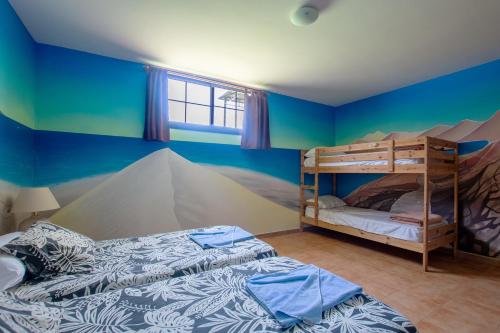 Habitación Extragrande con baño compartido del hotel Surf Riders Fuerteventura - Adults Only. Foto 6