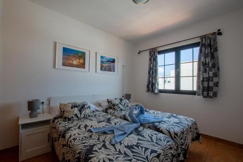 Twin Room with Balcony del hotel Surf Riders Fuerteventura - Adults Only. Foto 5