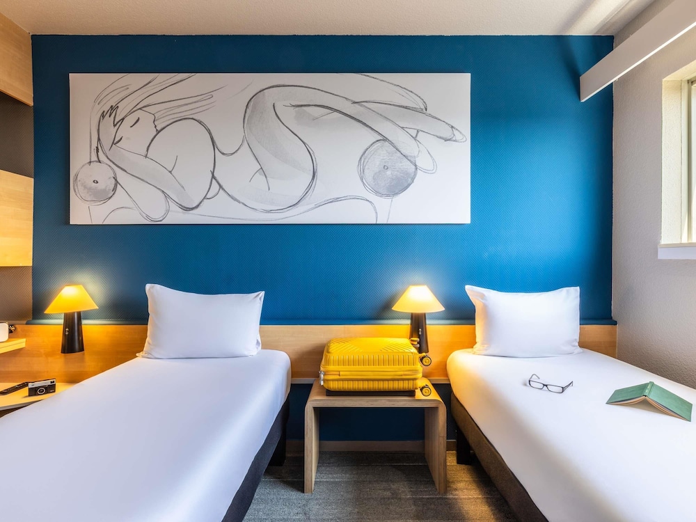 Habitación estándar, 2 camas individuales del hotel Ibis Paris Porte de Montreuil. Foto 2