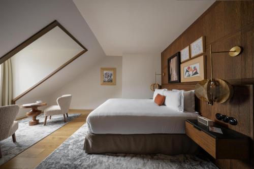 The Signature Extra Mansarde del hotel Pulitzer Paris