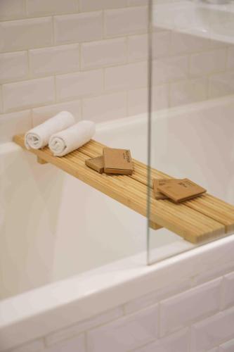 The Signature Extra Mansarde del hotel Pulitzer Paris. Foto 8