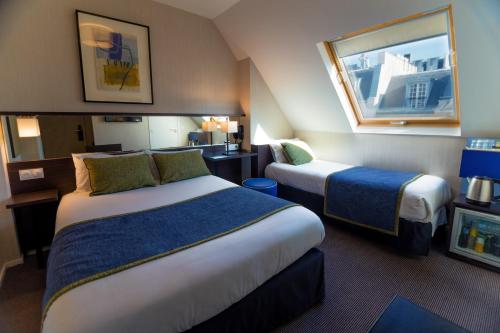 Habitación Triple del hotel Charing Cross. Foto 4