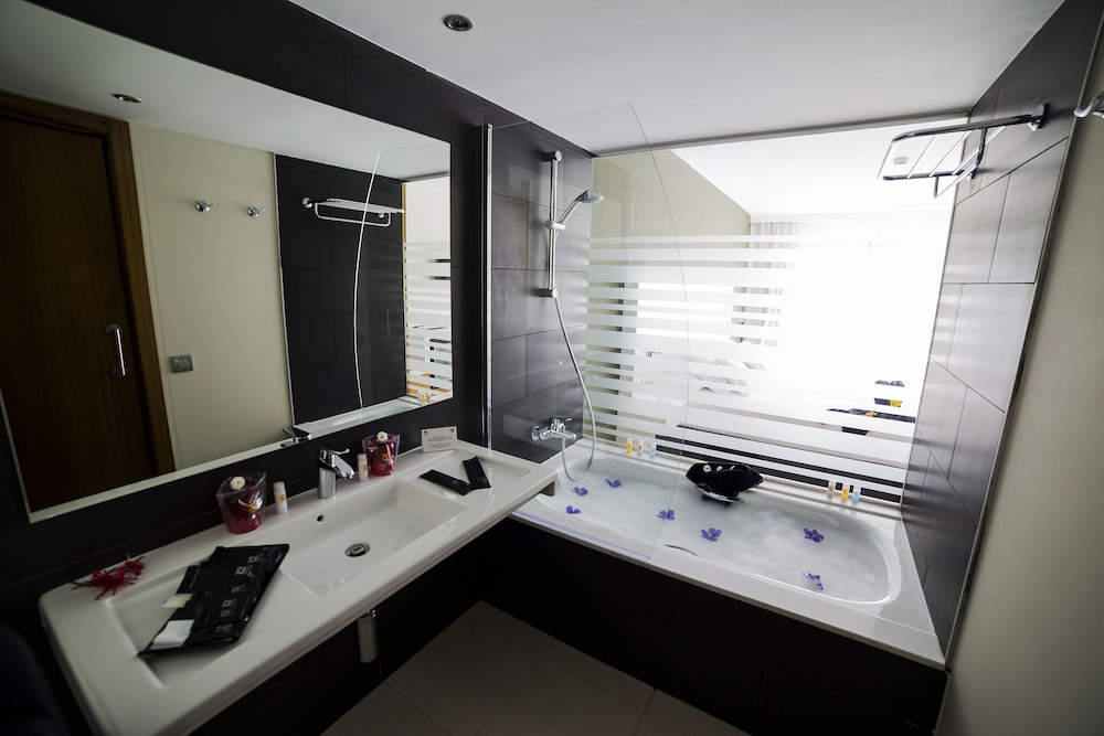 Habitación doble (Romantic Dream) del hotel R2 Romantic Fantasia Dreams and Suites – Adults Only - All Inclusive. Foto 5