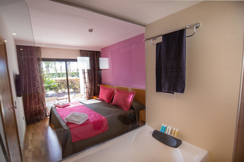 Suite Fantasía del hotel R2 Romantic Fantasia Dreams and Suites – Adults Only - All Inclusive. Foto 6