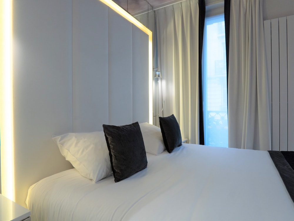 Habitación Deluxe doble del hotel Nouvel Eiffel. Foto 1