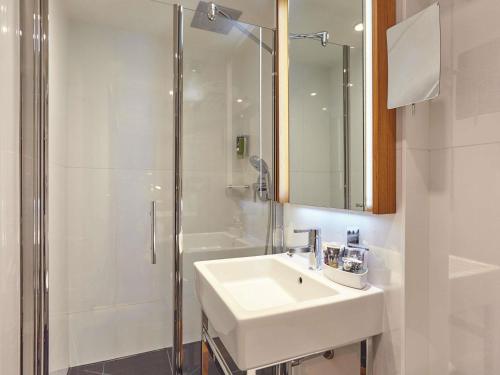 Habitación Doble Clásica - 1 o 2 camas del hotel Mercure Paris Opéra Garnier. Foto 3