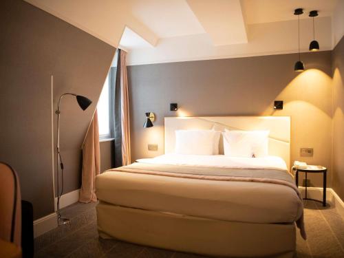 Habitación Doble Clásica del hotel Mercure Paris Opéra Garnier. Foto 11