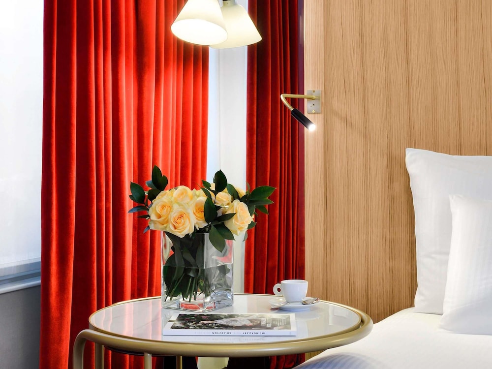 Habitación Deluxe, 1 cama doble o 2 individuales del hotel L'echiquier Opéra Paris Mgallery Collection. Foto 6