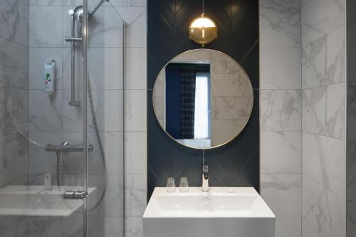 Habitación Twin Estándar del hotel Ibis Styles Paris Nation Cours de Vincennes. Foto 1