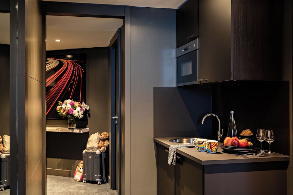 Suite superior, 1 cama de matrimonio grande del hotel Pullman Paris La Défense. Foto 4