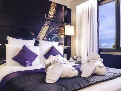 Habitación Clásica - 1 cama doble del hotel Mercure Paris Centre Tour Eiffel. Foto 1