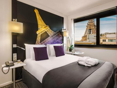 Habitación Doble Privilege con vistas a la Torre Eiffel - Planta alta del hotel Mercure Paris Centre Tour Eiffel