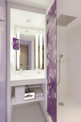 Habitación Doble Privilege con vistas a la Torre Eiffel - Planta alta del hotel Mercure Paris Centre Tour Eiffel