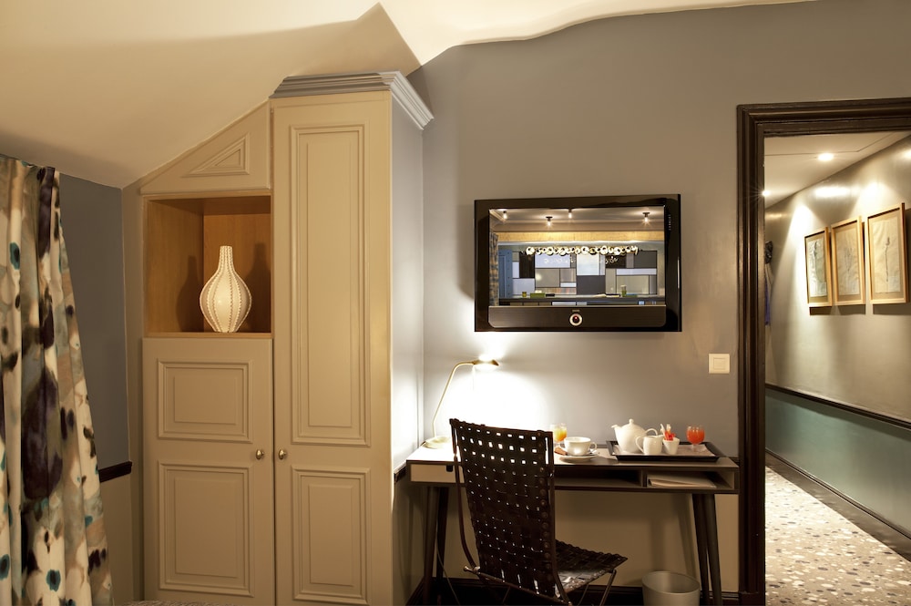 Habitación tradicional con 2 camas individuales (Superieure) del hotel Therese. Foto 1