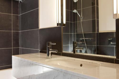 Habitación Doble del hotel Marais Bastille. Foto 2
