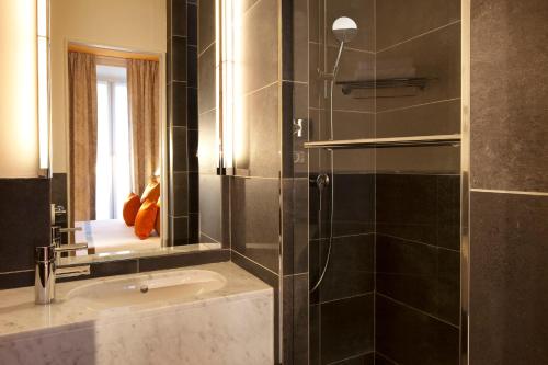 Habitación Doble del hotel Marais Bastille. Foto 5
