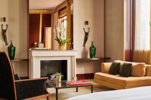 Suite Deluxe del hotel Park Hyatt Paris - Vendome. Foto 2
