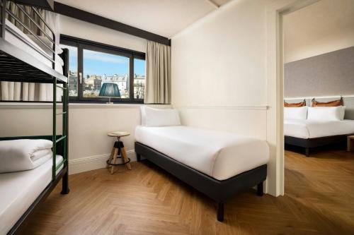 Moxy Family Mega Room del hotel Moxy Paris La Villette