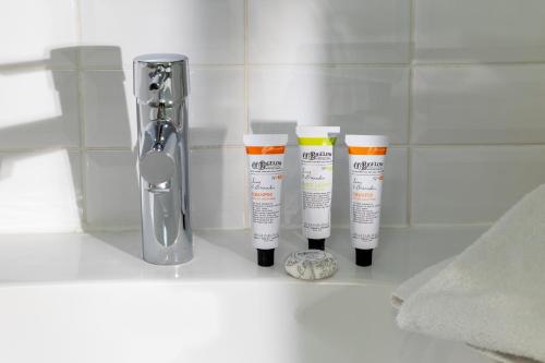 Habitación Twin Superior del hotel WYLD Saint Germain. Foto 8