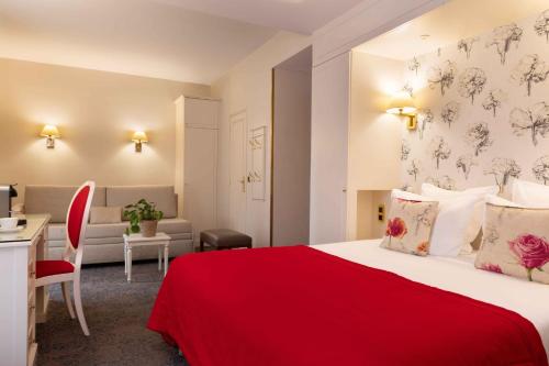 Suite Junior del hotel QUEEN MARY. Foto 2