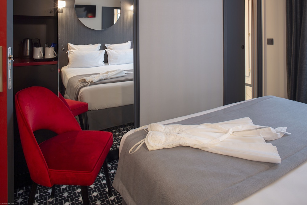 Habitación Club del hotel Lenox Montparnasse. Foto 11