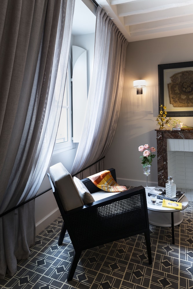 Suite junior del hotel Lenox Montparnasse. Foto 6