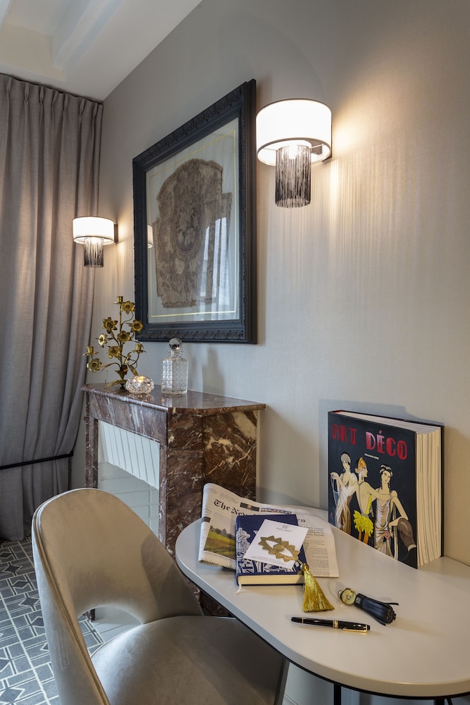 Suite junior del hotel Lenox Montparnasse. Foto 9