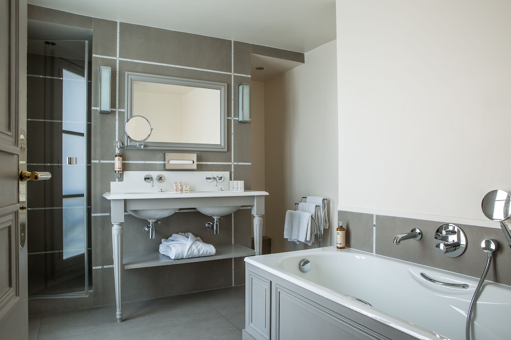 Habitación Deluxe del hotel Mansart. Foto 3