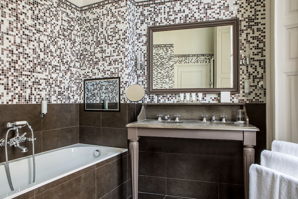 Suite junior (Mansart) del hotel Mansart. Foto 10