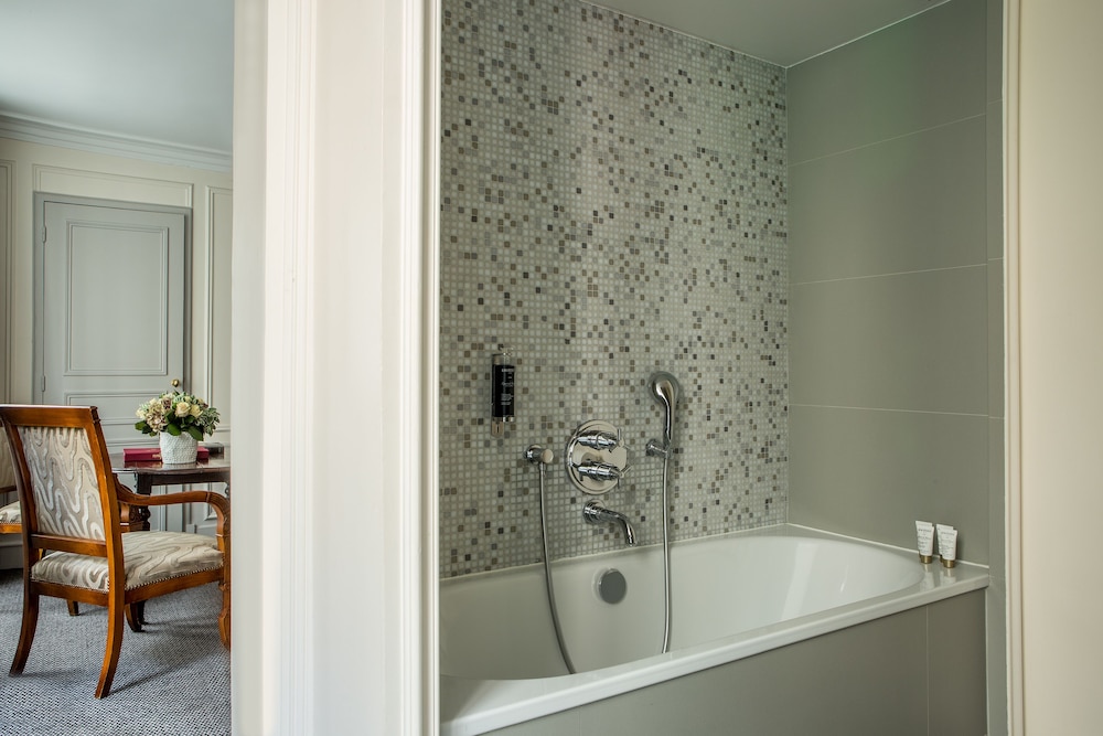 Habitación familiar comunicada del hotel Mansart. Foto 3