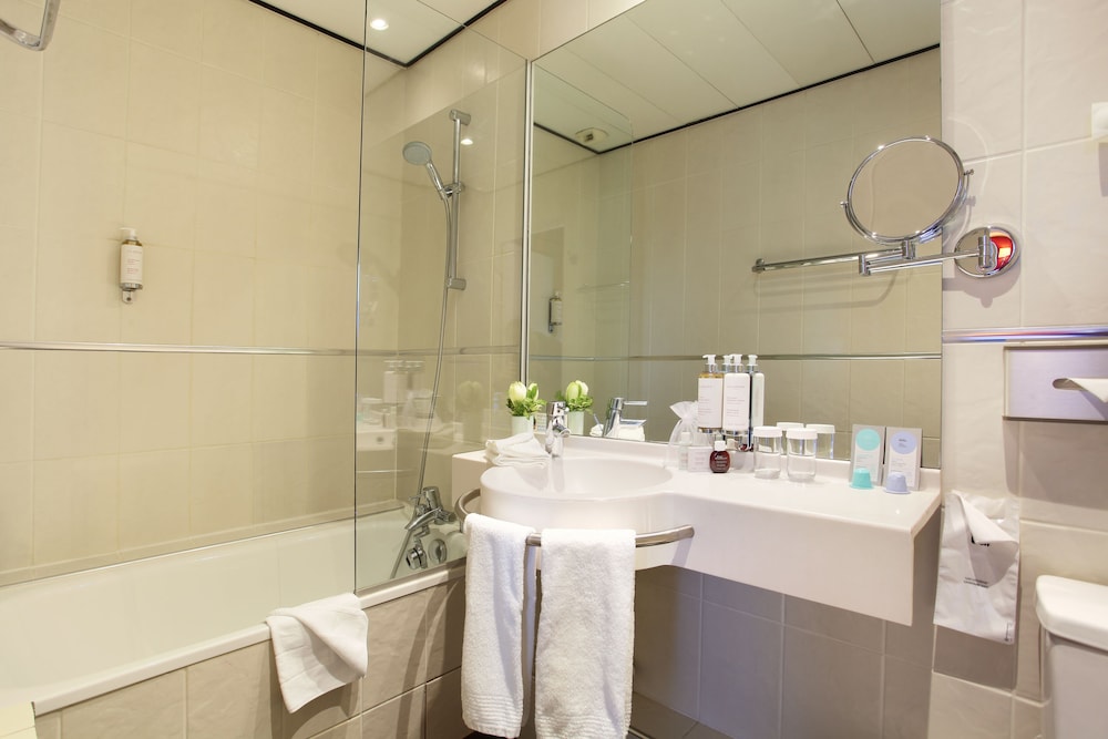 Habitación con 2 camas individuales del hotel Trianon Rive Gauche. Foto 5