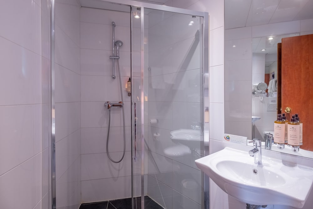 Habitación ejecutiva del hotel Trianon Rive Gauche. Foto 5