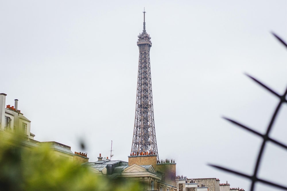 Chambre Classique Vue Tour Eiffel del hotel La Bourdonnais. Foto 4