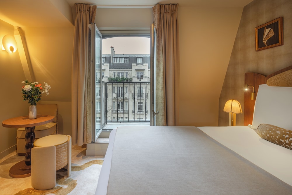 Chambre Classique Vue Tour Eiffel del hotel La Bourdonnais. Foto 3