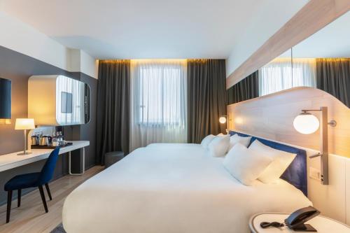 1 King and 1 Single Standard del hotel Voco Milan - Fiere, An Ihg. Foto 4