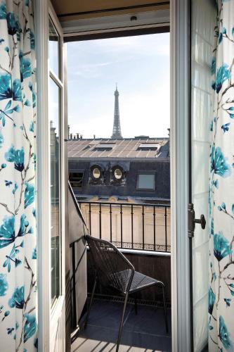Suite con vistas a la ciudad del hotel La Demeure Montaigne. Foto 4