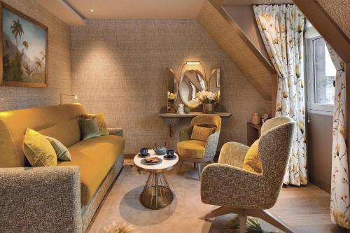 Suite Junior Deluxe del hotel La Demeure Montaigne. Foto 7