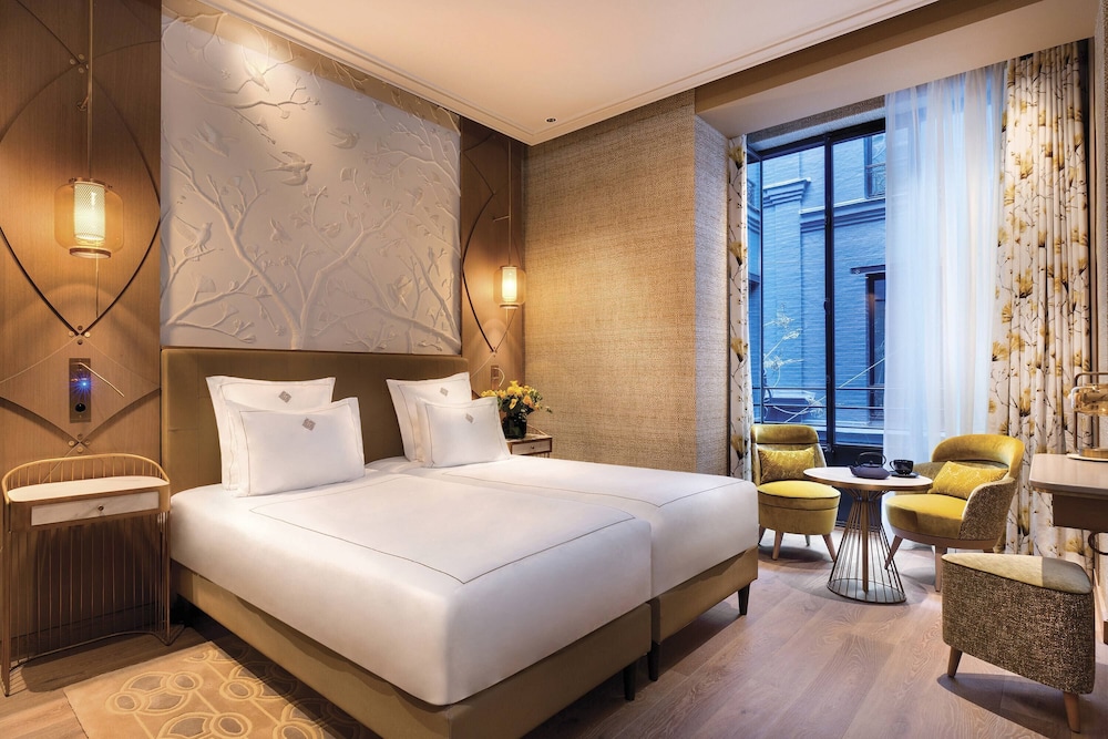Habitación Deluxe, vistas al patio del hotel La Demeure Montaigne