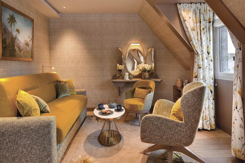 Junior Suite Eiffel del hotel La Demeure Montaigne. Foto 4