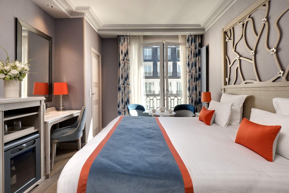 Habitación Clásica del hotel Rochester Champs Elysées. Foto 4