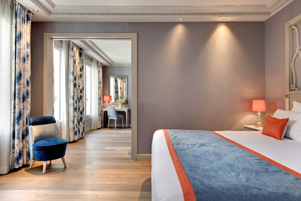 Suite Junior del hotel Rochester Champs Elysées
