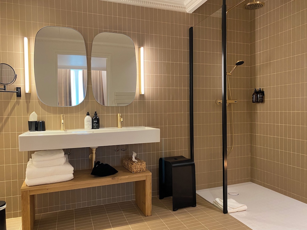 Habitación Deluxe, accesible para personas con discapacidad, planta baja del hotel Nuage. Foto 9
