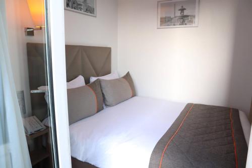 Habitación Doble Superior del hotel Timhotel Paris Gare Montparnasse. Foto 2