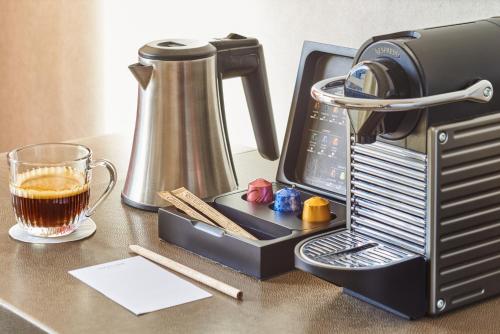 Habitación Doble Privilegio del hotel Mercure Paris Tour Eiffel Grenelle. Foto 7