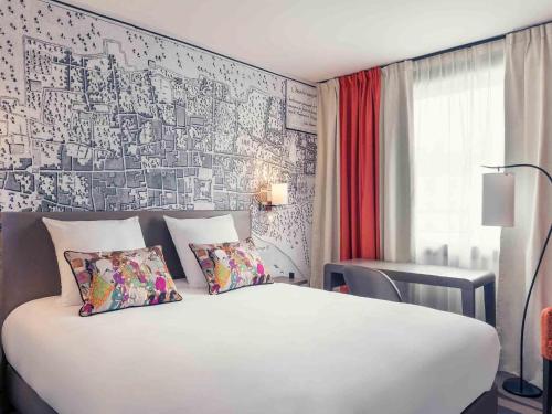 Habitación Doble Clásica del hotel Mercure Paris Tour Eiffel Grenelle. Foto 8